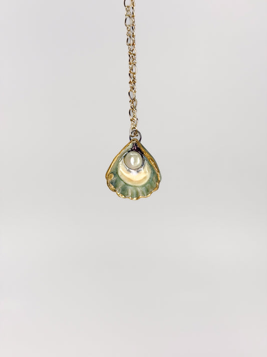 Chunky Clam Charm
