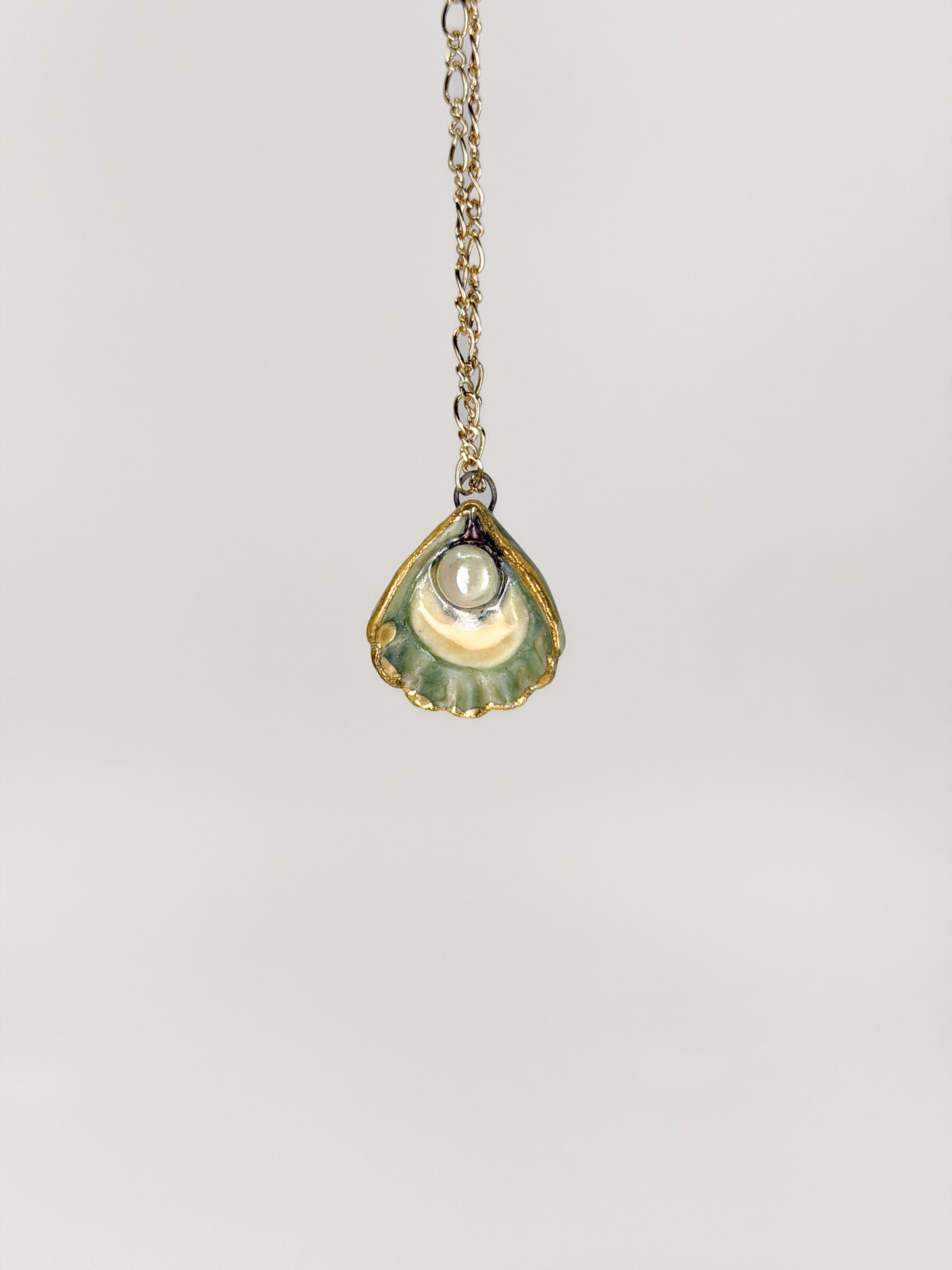 Chunky Clam Charm